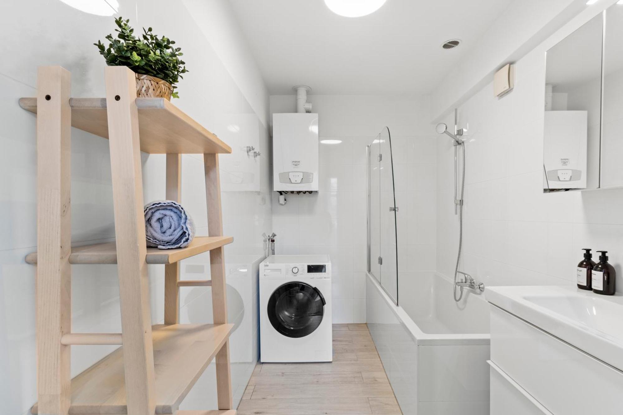 Terrace - 75 M² - Near Wiener Stadthalle Apartment Wien